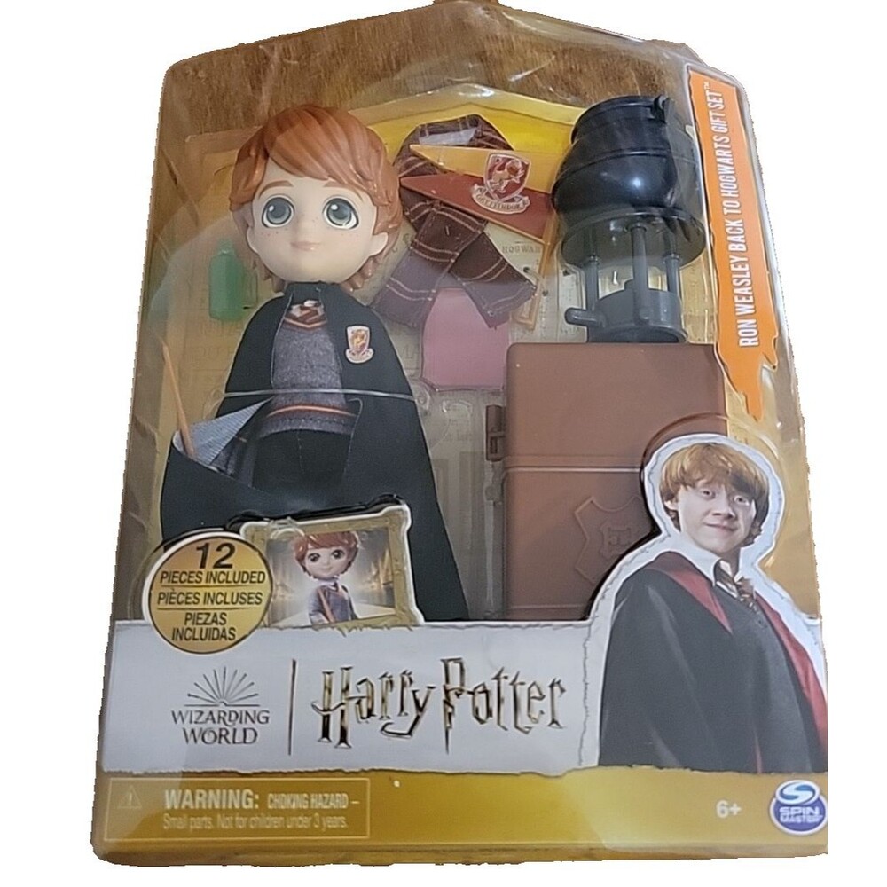 Wizarding World Harry Potter Ron Weasley 12 piece Doll Gift Set &‎ Accessories